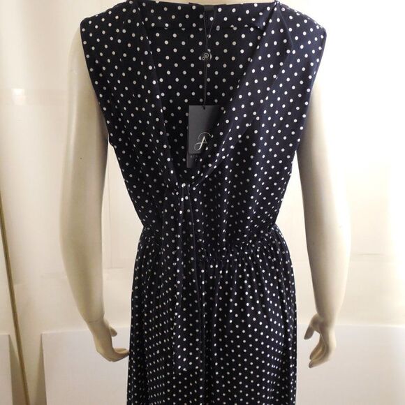 582712.....ADRIANNA PAPELL Printed Tie Neck Sleeveless Dress - Picture 4 of 6